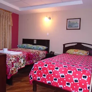 hostal-el-ejido.hotelsquito.com/